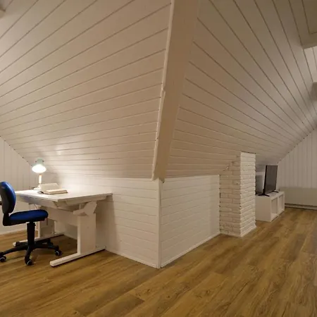 Four-bedroom Holiday With A Fireplace In Romo *
